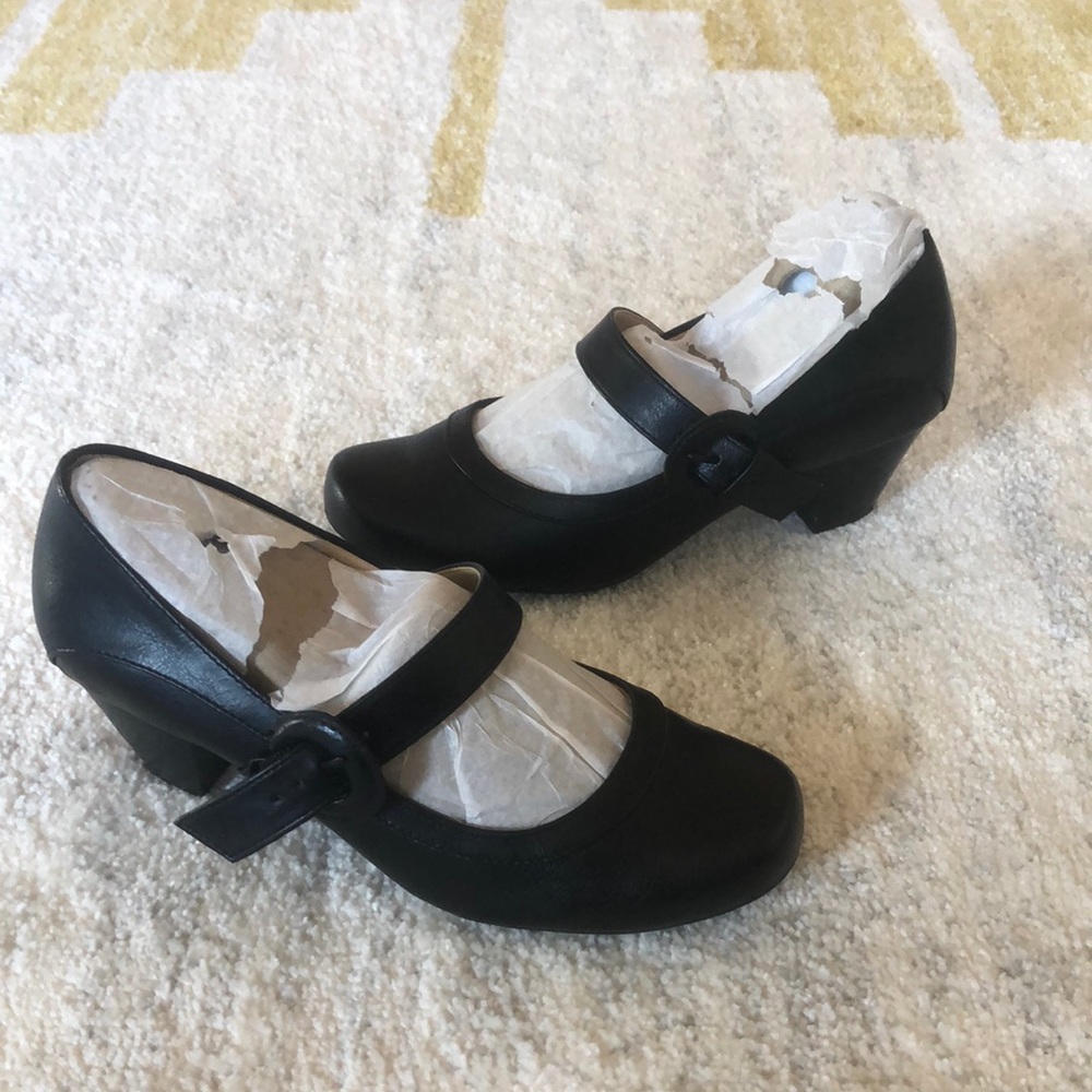 NWOB LifeStride Rozz Mary Jane Heels